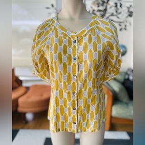 YELLOW SHORT SLEEVE TOP—Never Worn—SIZE SMALL